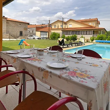 Casa de Férias Casa Da Marquinhas - *